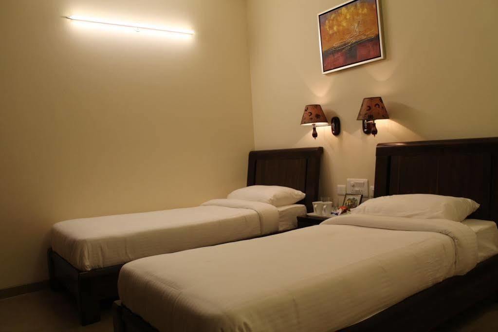 Veera Strand Park Serviced Apartments Calangute Luaran gambar